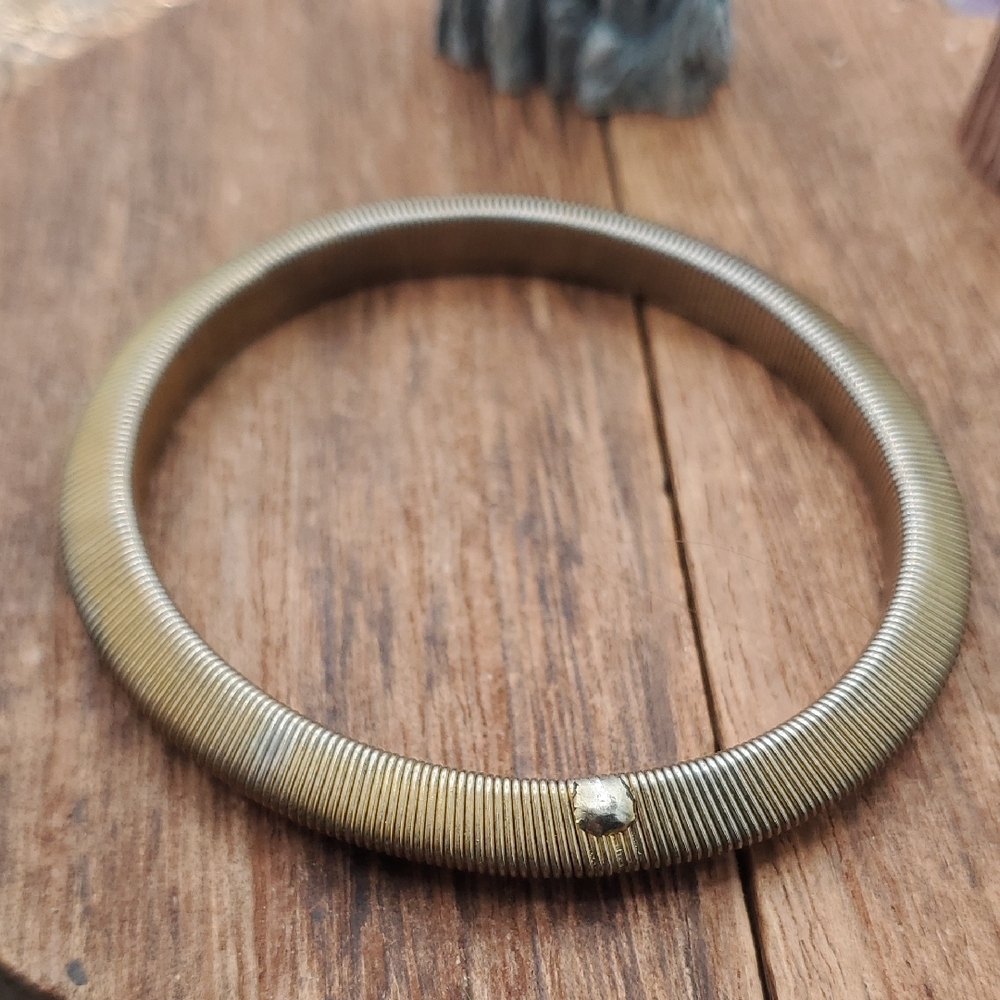 Slinky Accordion Stretch Bracelet Antique B3421